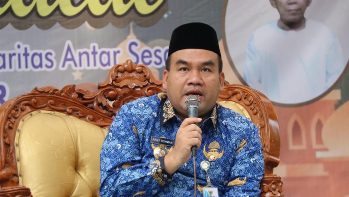 Maling Rusak Tiang Lampu Jalan-Gasak Panel Surya di Blora, Bupati: Tega Banget